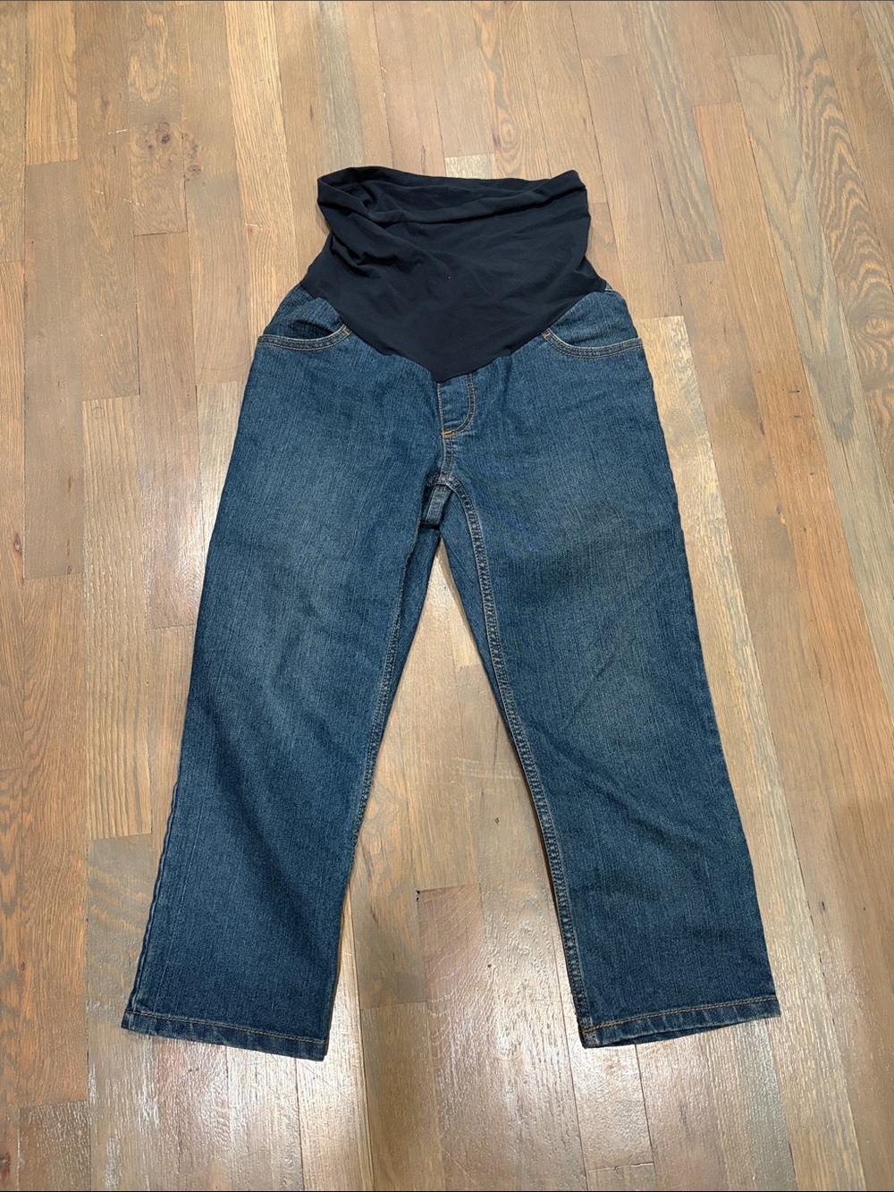 Maternity Dark Blue Straight-Leg Capri Jeans with Black Support Panel